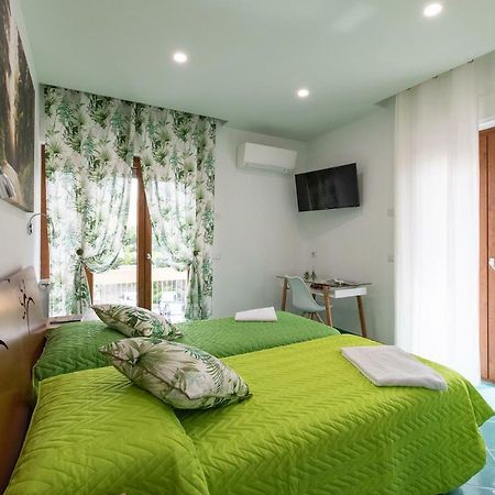 Madima Apartment Соренто Екстериор снимка